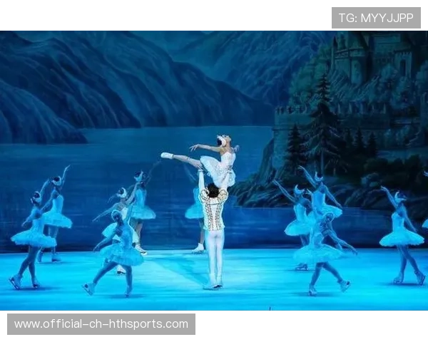 俄罗斯冰舞队在冬奥比赛中展现魅力，俄罗斯冰上舞蹈女单